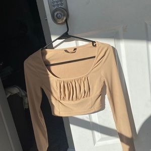 tan cropped tee